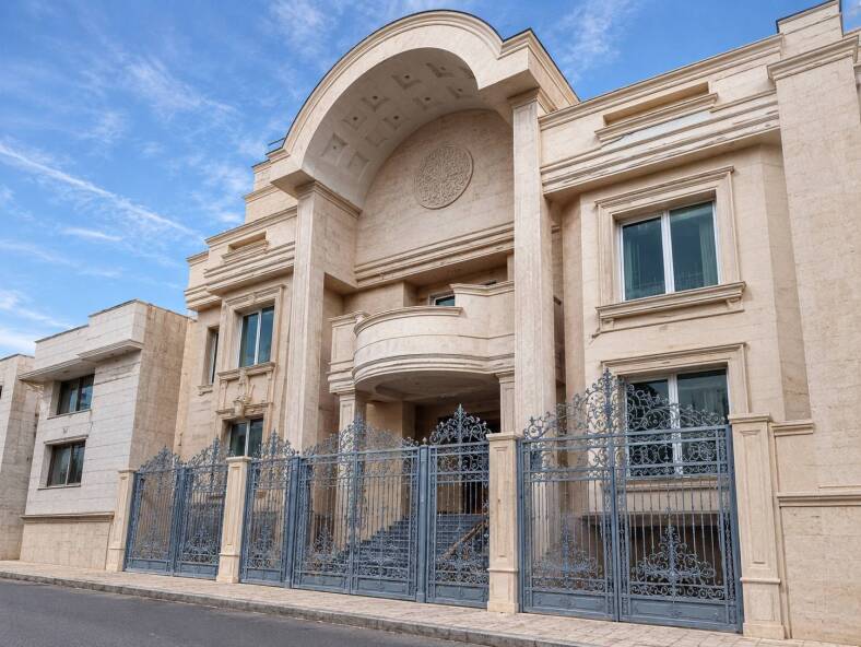 عمارت احمدآباد